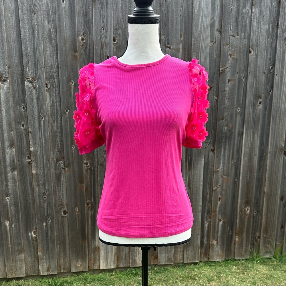 Vibrant Pink Floral Sleeve Women's Tee EUC